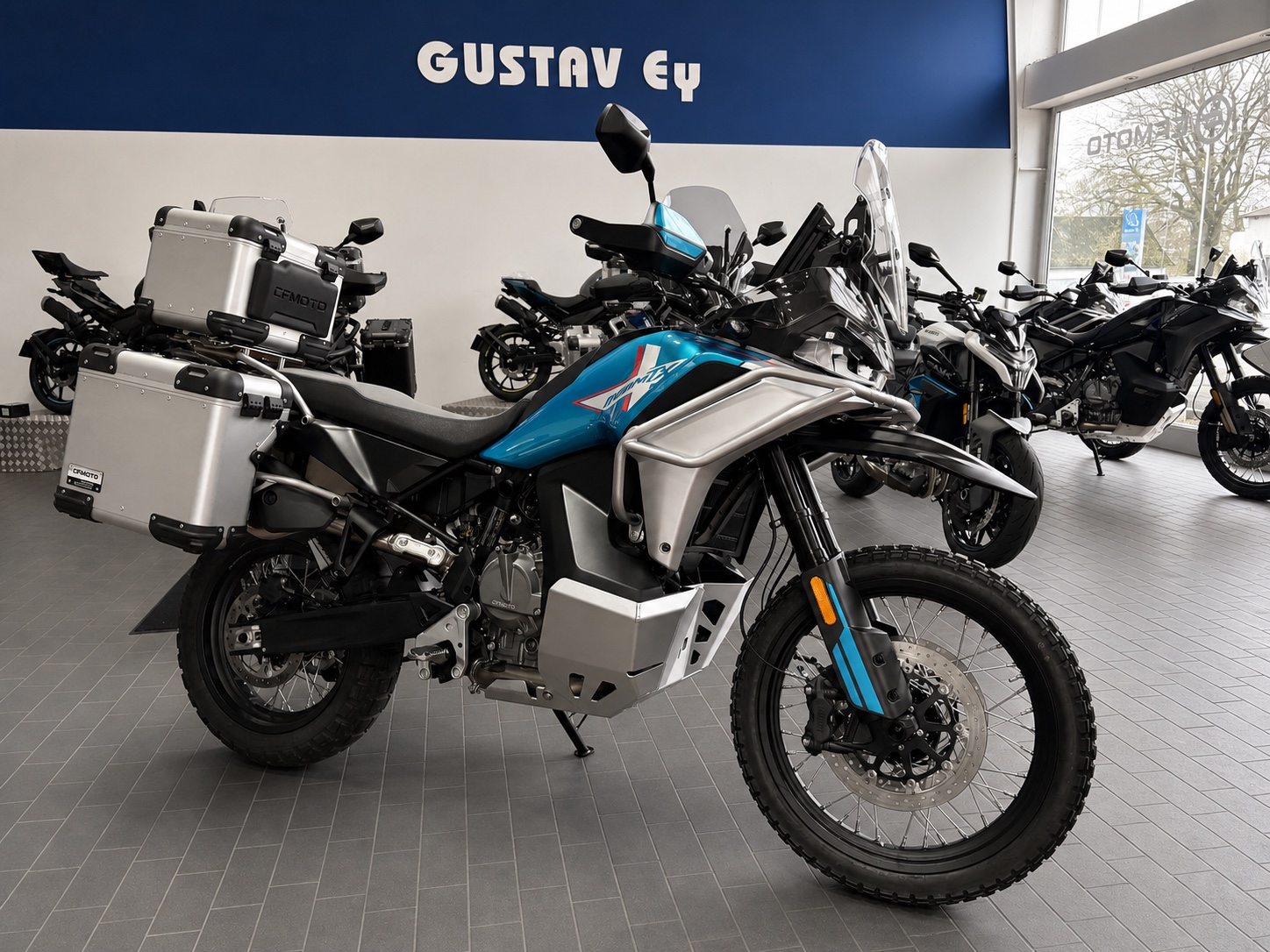 CFMOTO Adventure Motorrad im Showroom von Gustav Ey